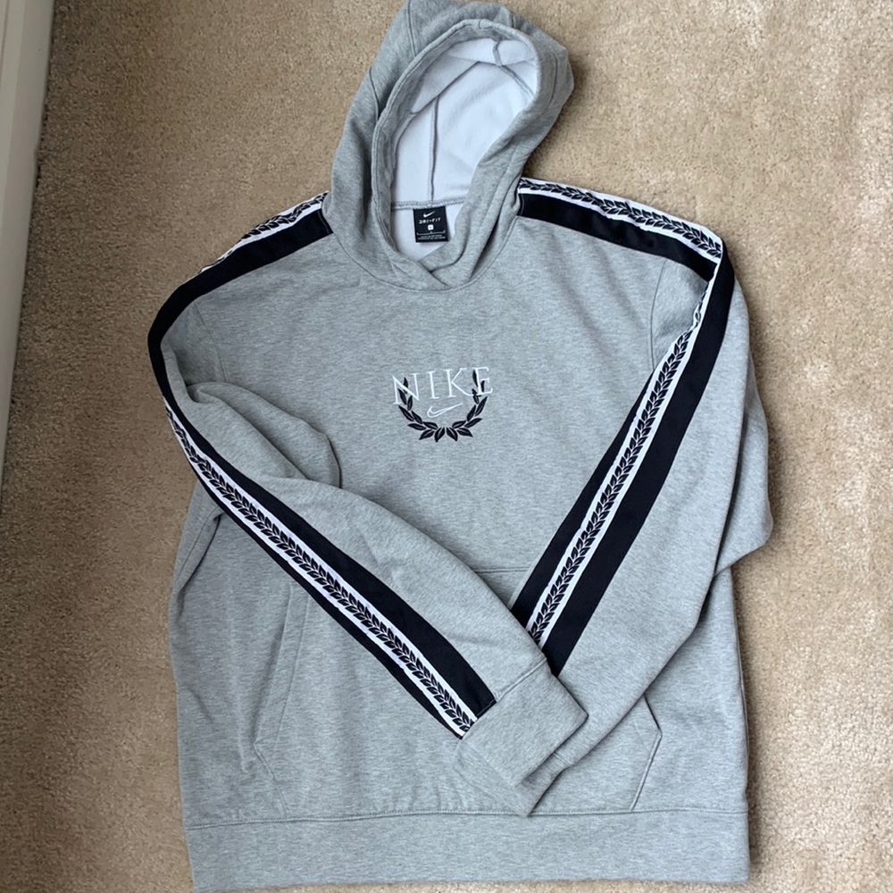 Nike hoodie - Dri-fit - lightly embroidered nike on front.